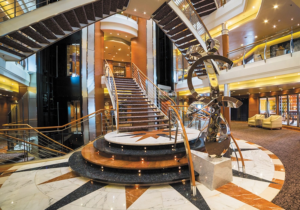Regent Seven Seas Cruises - Seven Seas Voyager - Atrium.jpg